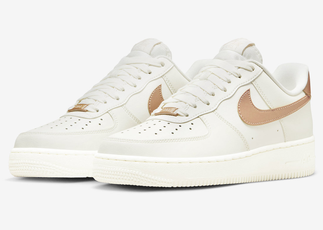 ナイキ エアフォース1 ロー Nike Air Force 1 Low “Metallic Red Bronze”